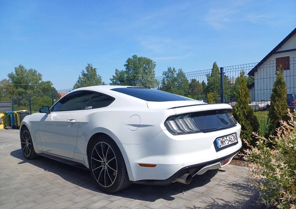 Ford Mustang cena 73000 przebieg: 116000, rok produkcji 2015 z Wrocław małe 46